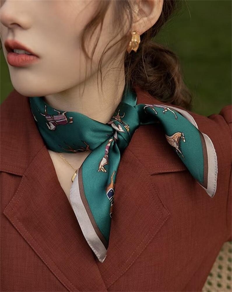 Luxury Horse Print Female Silk Neck Scarf Square Hair Scarves Foulard Head Band Shawls Wraps Neckerchief Bandana Women