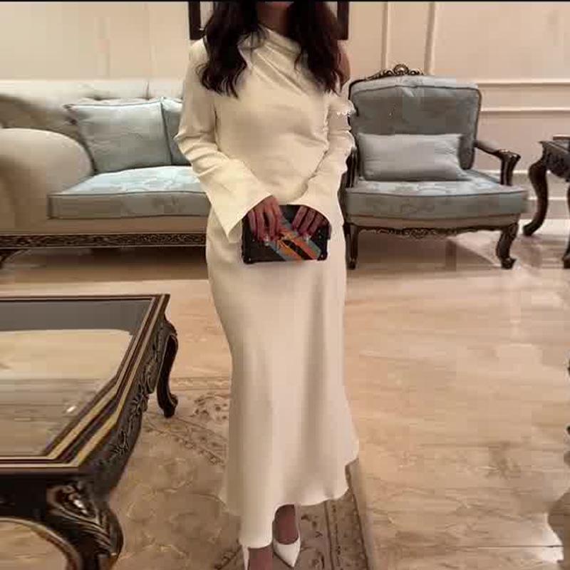 Осеннее женское платье А-силуэта с длинным рукавом и открытыми плечами, со сборкой на талии