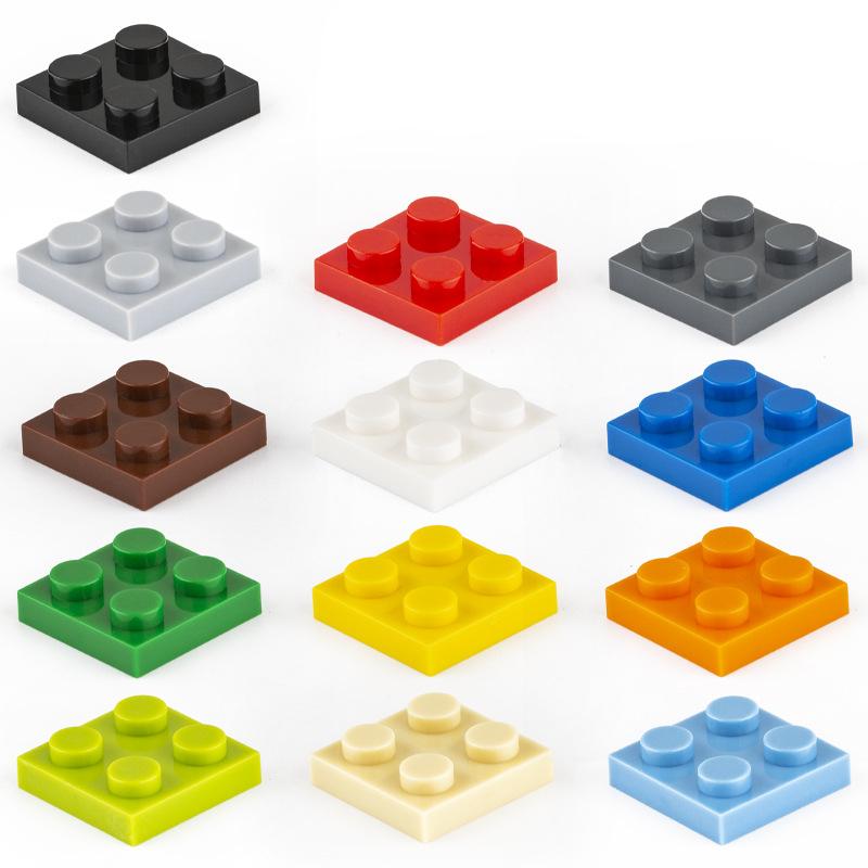Нетоксичные 80 шт./лот Строительные блоки Moc Пластины Тонкие Фигурки Кирпичики 2x2 Точки Образовательные Творческие Размер Совместим с 3022 Классическая Детская Игрушка