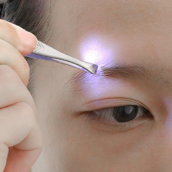 Stainless Eyebrow Eyelash Clip with LED Steel Brow Hair Removal Clamp