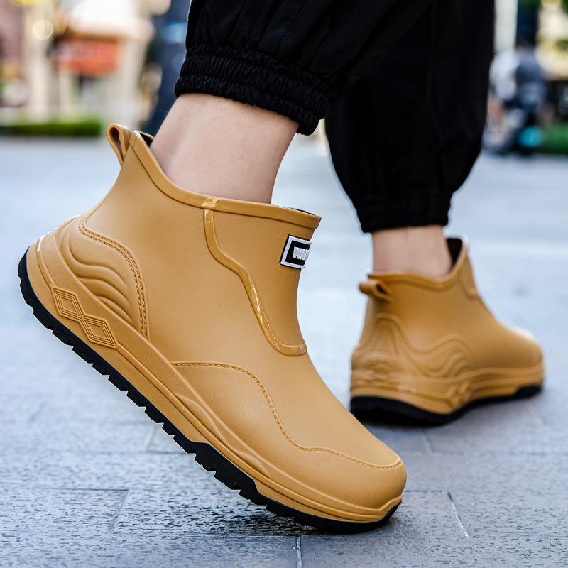 Urban Chelsea black and red short rain boots men's rain shoes rider rubber shoes express commuter shoes fishing shoes non-slip water shoes