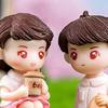 2Pcs Adorable Cartoon Couple Ornaments Figurines Lovely Resin Miniatures for Fairy Gardens Dollhouses Plant Decor