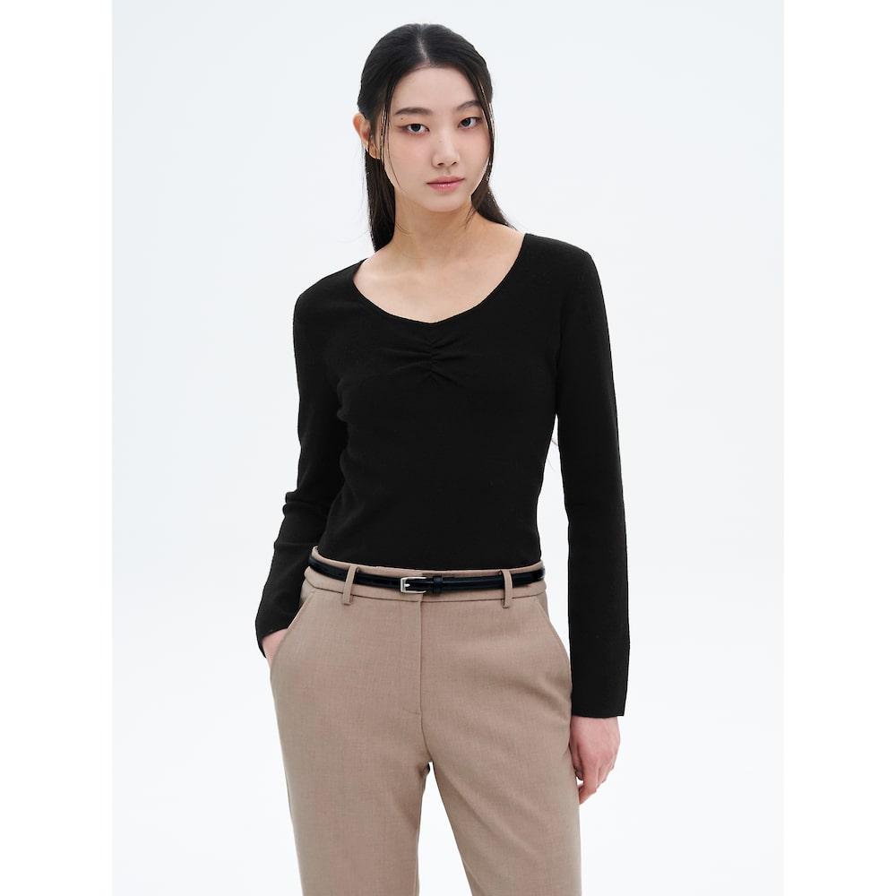 8SECONDS Feminine Scoop Neck Front Shirred Pullover Black