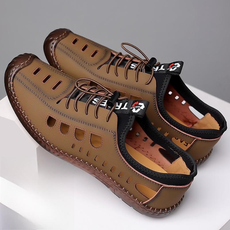 Мода 2025 Лето Мужские Сандалии с Перфорацией из Мягкой Кожи Ручной Работы Дышащая Повседневная Обувь Легкая Мягкая Подошва Удобная Обувь