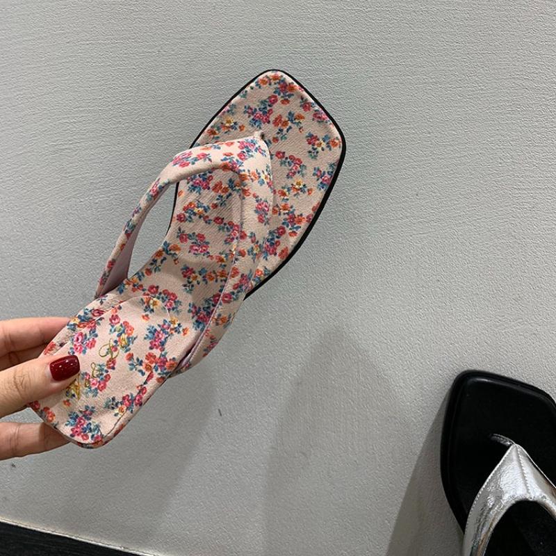Summer Wedges Heel Floral Flip Flop Women Fashion Thick Bottom Clip Toe Slippers Outdoor Comfort Beach Vacation Slides Shoes