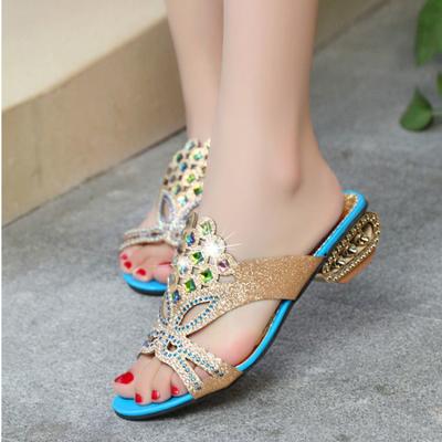 Роскошные сандалии на низком каблуке. Женская летняя одежда. Новинка 2024 года. Богемная мода. Высококлассные шлепанцы с бриллиантами и блестками. Высококлассные женские шлепанцы.