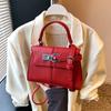 Портативная маленькая квадратная сумка 2025 новая простая ретро женская сумка модная универсальная нишевая простая сумка-мессенджер для поездок на работу