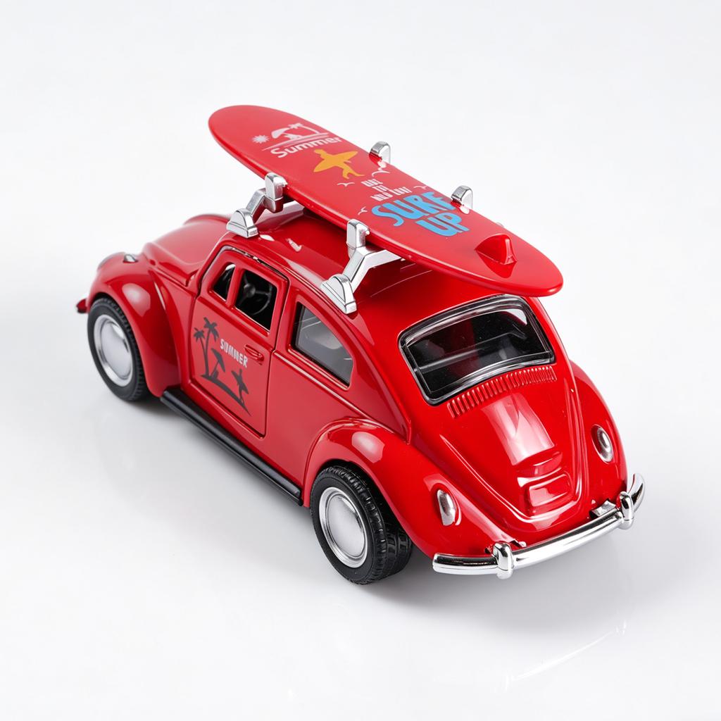 1:36 Красный литой автомобиль Volkswagen Beetle с доской для серфинга, Металлическая модель с механизмом оттягивания и открывающимися дверями, Ретро-игрушка для летнего пляжа для детей