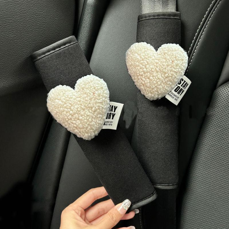 Милый чехол для ремня безопасности автомобиля в стиле ретро с красным сердцем, шелковый наплечный ремень, подушка для ремня безопасности, автомобильный протектор, забавный аксессуар для безопасности транспортного средства