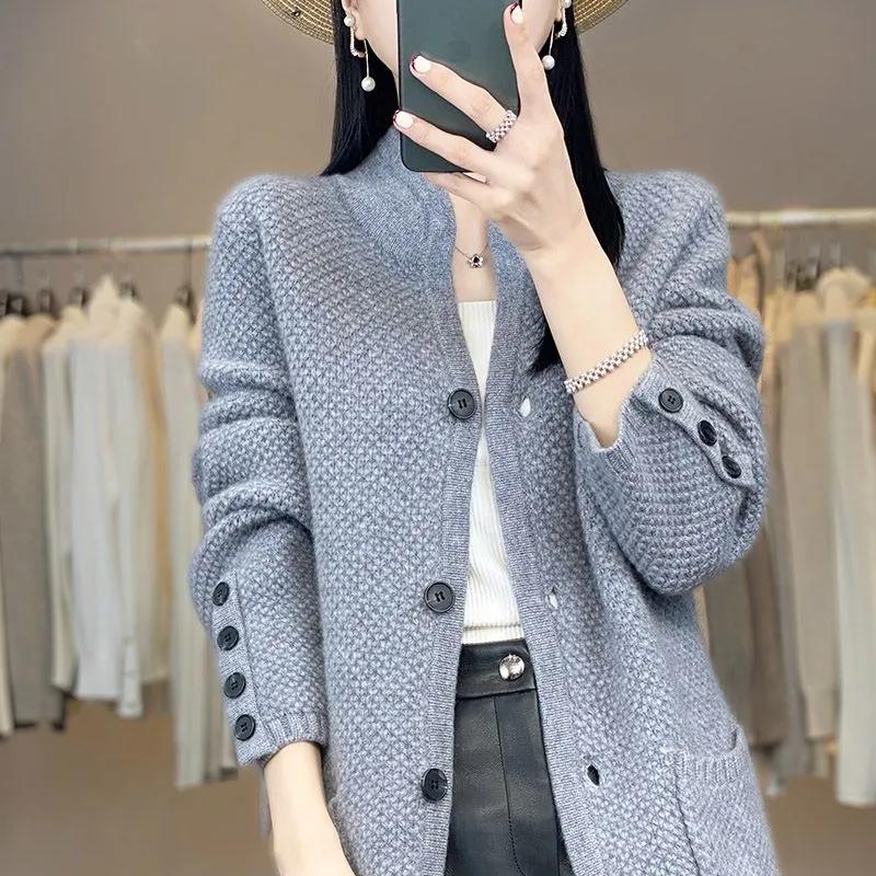 Женская свободная трикотажная куртка в стиле ретро на весну и осень