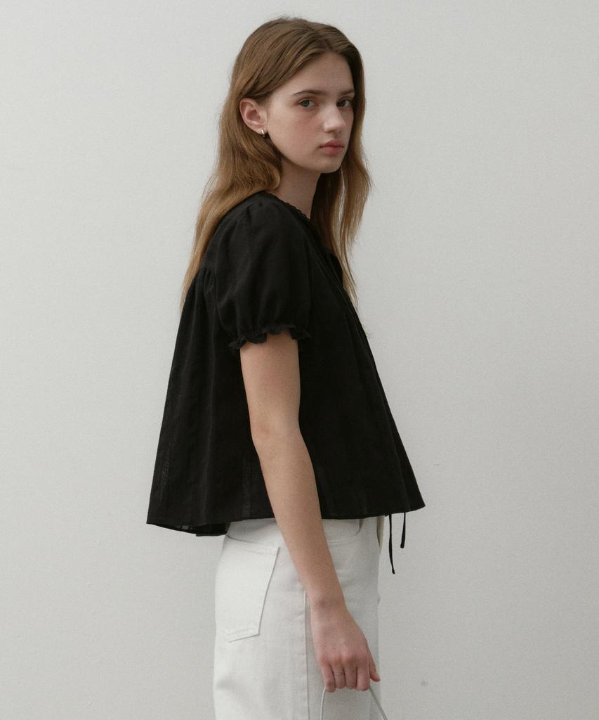 OSTKAKA Pintuck Lace Blouse Black