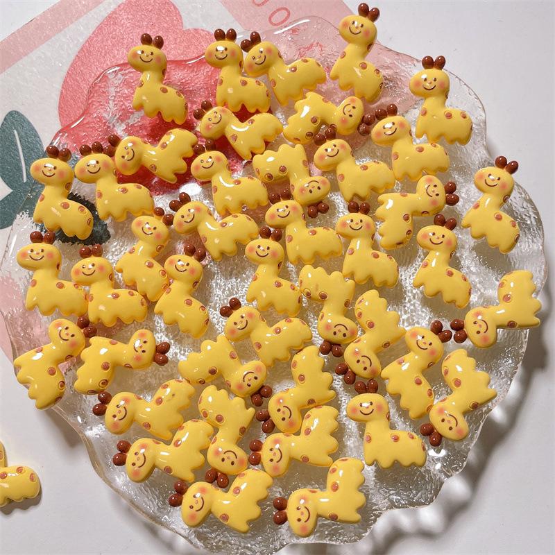 10 Pcs New Cute Mini Cartoon Bright Surface,Giraffe Series Resin Scrapbook Diy Jewelry Wedding Hairpin Decorate Accessories A99
