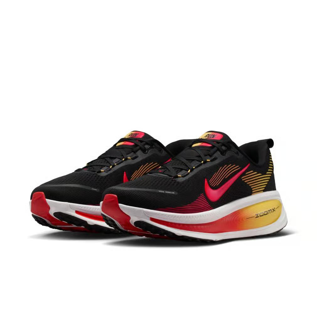 HM6803-016 Nike Vomero 18 Черный Светло-Багровый Топазовый Золотой Ярко-Багровый (Мужской)
