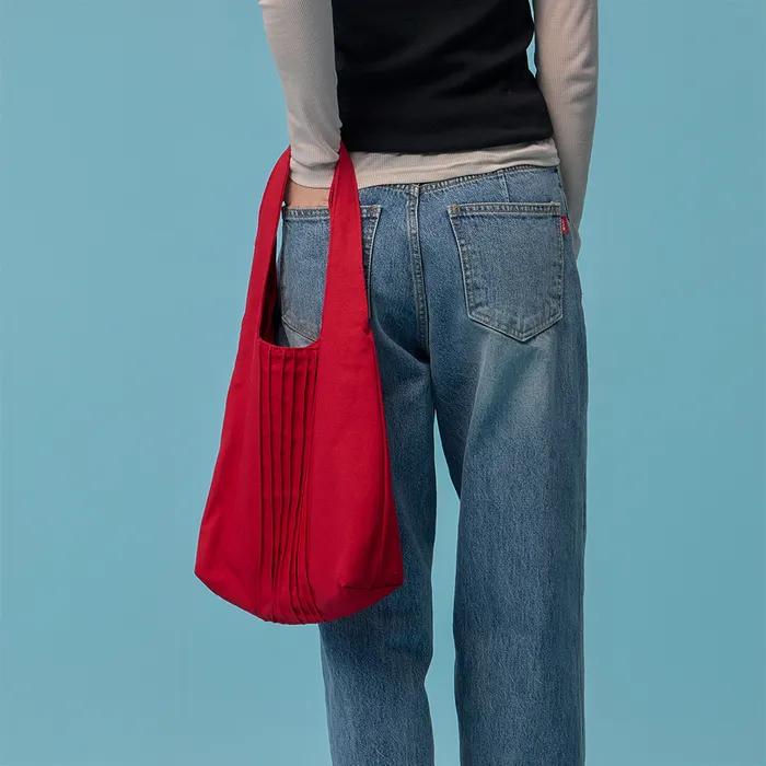 Dia Pintuck Bag (Red)