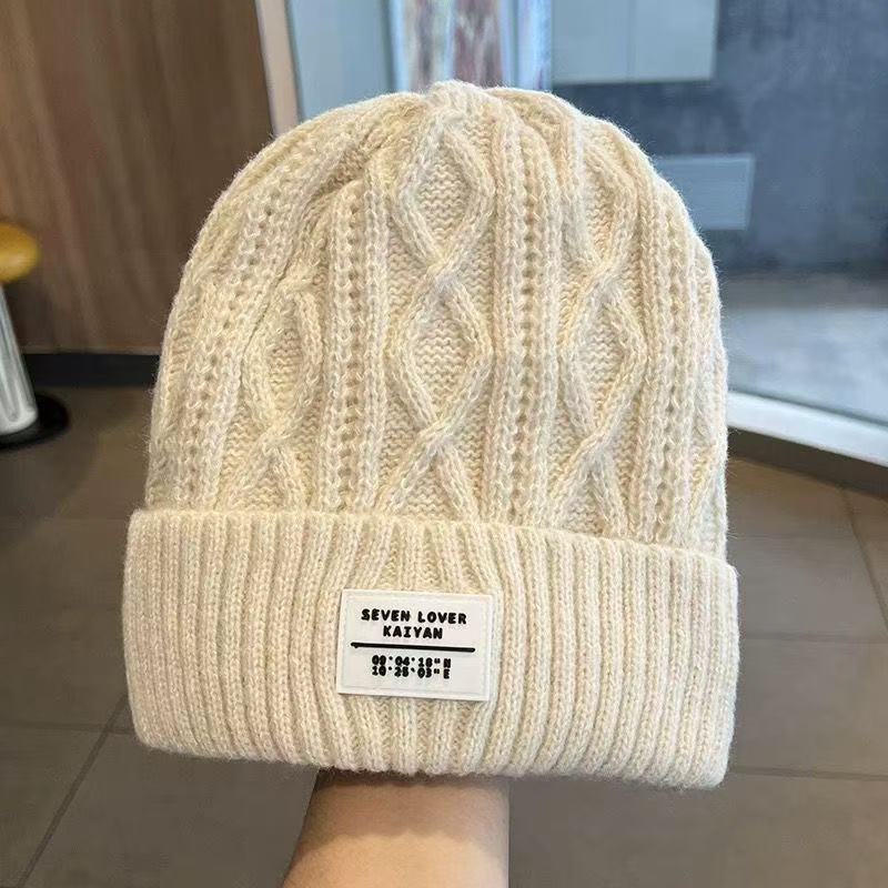 New velvet hat women's autumn and winter warm ear protection Merad Han face small pullover wool stacking hat