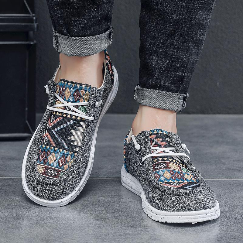 Summer New Ethnic Style Men's Shoes Linen Canvas Walking Trendy Shoes Casual Breathable Flat Plate Shoes 2025 One Step Stepping