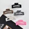 Европейская и американская женская черно-белая клетчатая заколка для волос - большой ацетатный акриловый зажим для причесок с пучком