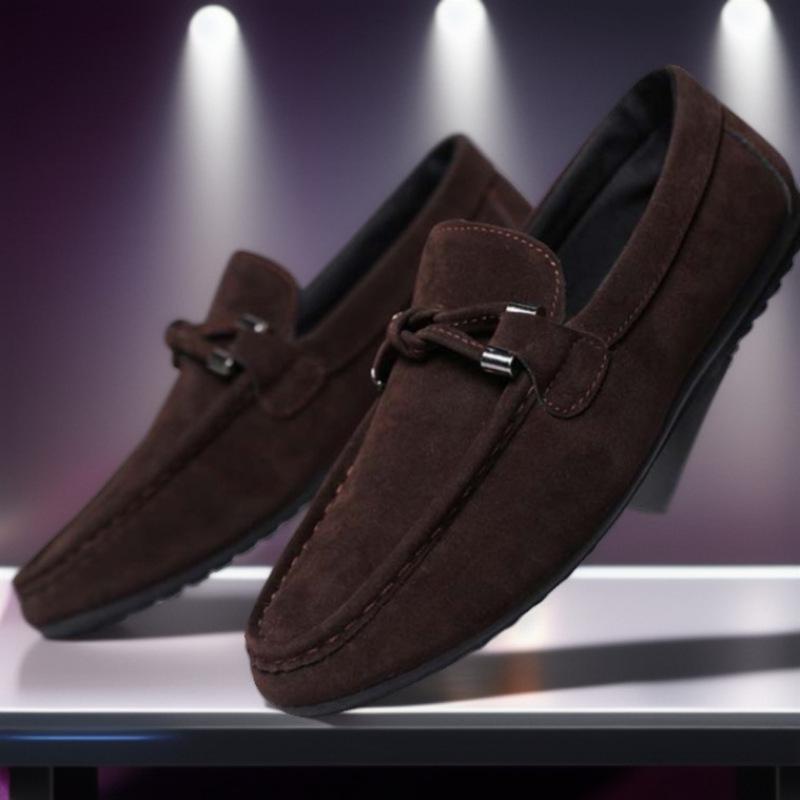 Новые мужские бархатные туфли большого размера в корейском стиле с дышащей мягкой подошвой и модным трансграничным дизайном.