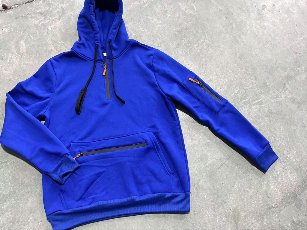 Men's Fleece-Lined Hooded Sweatshirt with Zipper and Multi-Pocket Design for Autumn/Winter Casual Sports Fashion