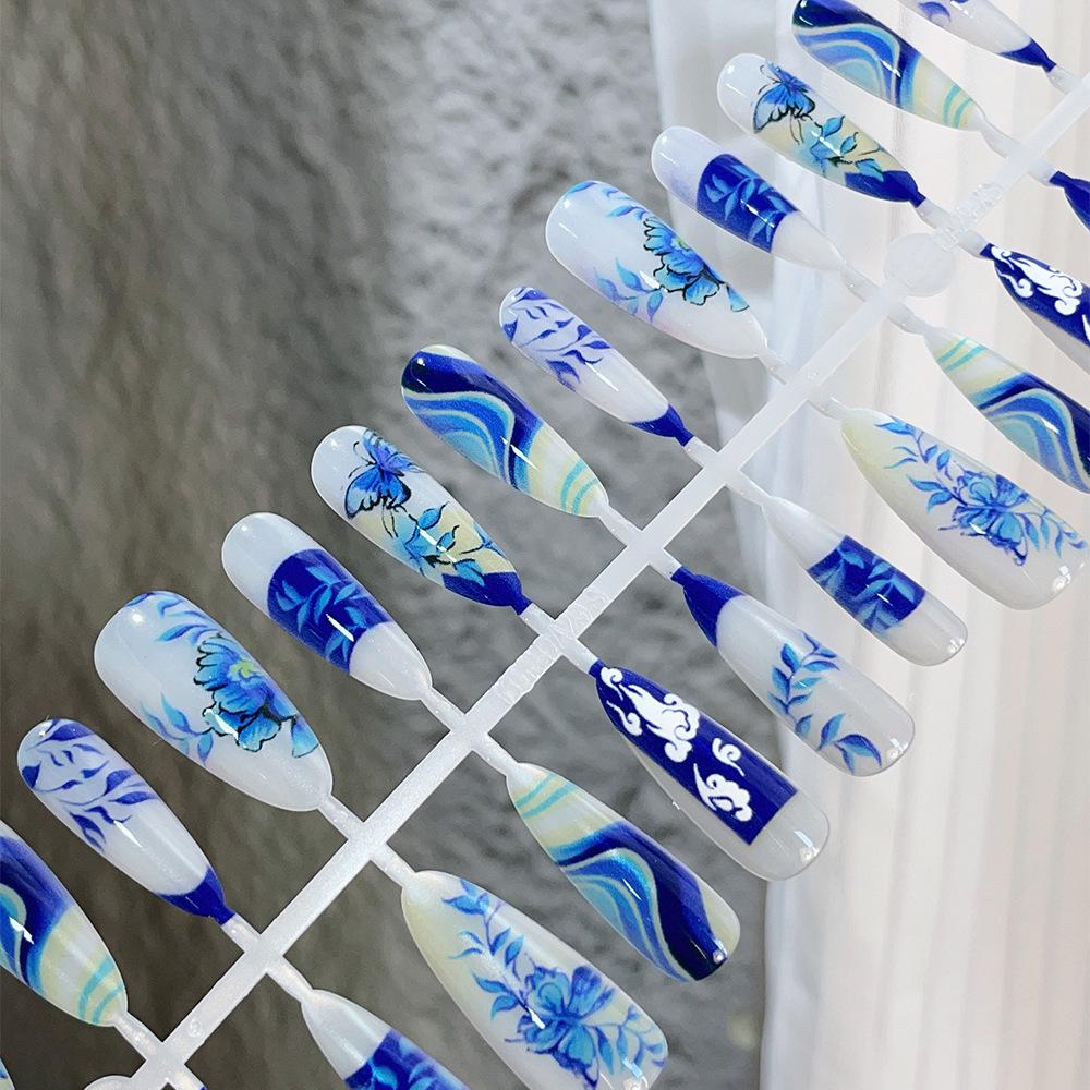 Pack of 30 Long Pointed Cat-Eye Underglaze Smoke Blue Removable Nail Tips
