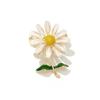 Temperament Enamel Daisy Flower Brooches For Women Girls Delicate Shiny Daisy Flower Lapel Pins Elegant Floral Badge
