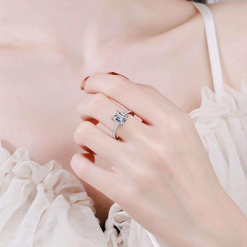S925 Silver Ring Women's Rectangular Shaped Moissanite Radiant Emerald Cut Pt950 Platinum Plated Wedding Ring Engagement Diamond Ring