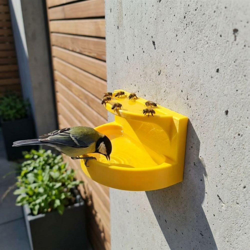 Plastic Bird Bath Water Dispenser Wall Mounted Insect Drinking Device Backyard
