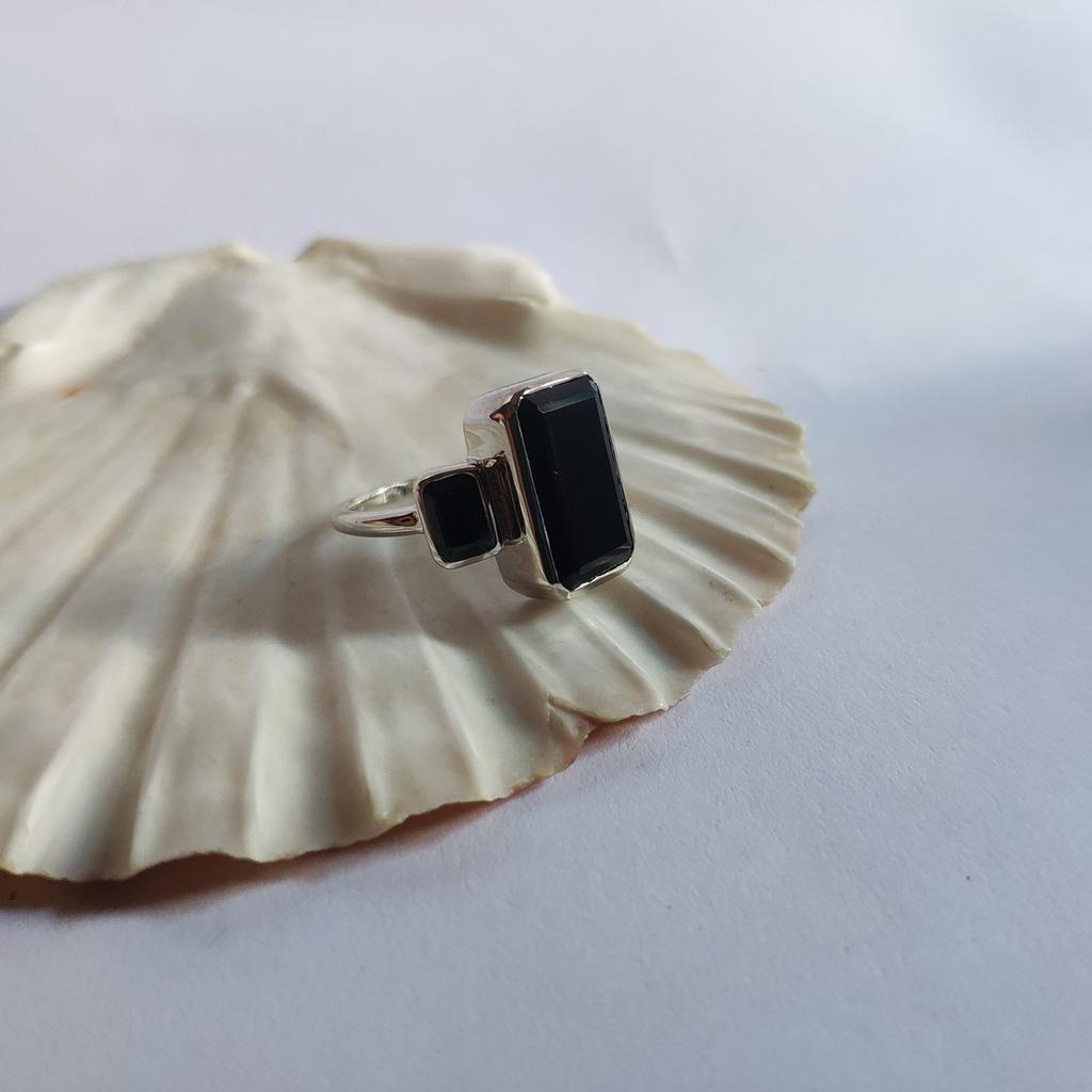 Серебряное кольцо с натуральным ониксом 7.808ct (2127468)