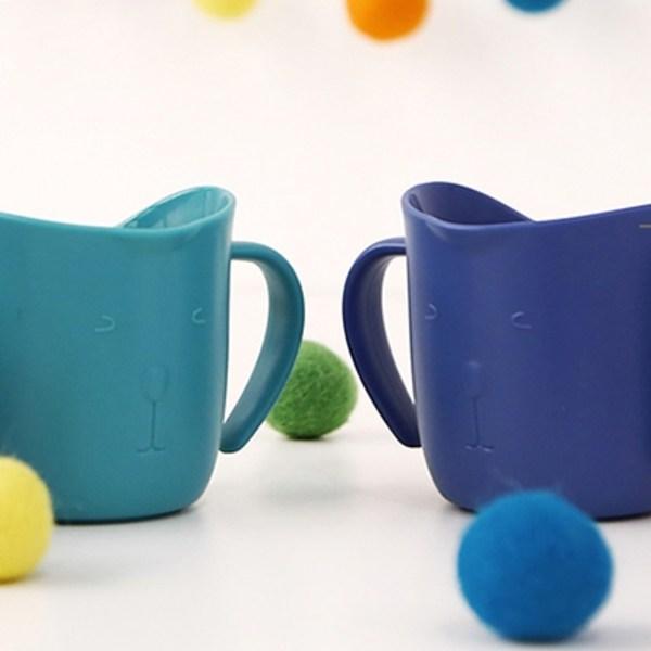 Чашка Mom Tree Baby Training для обеих рук, синяя, 1 шт.