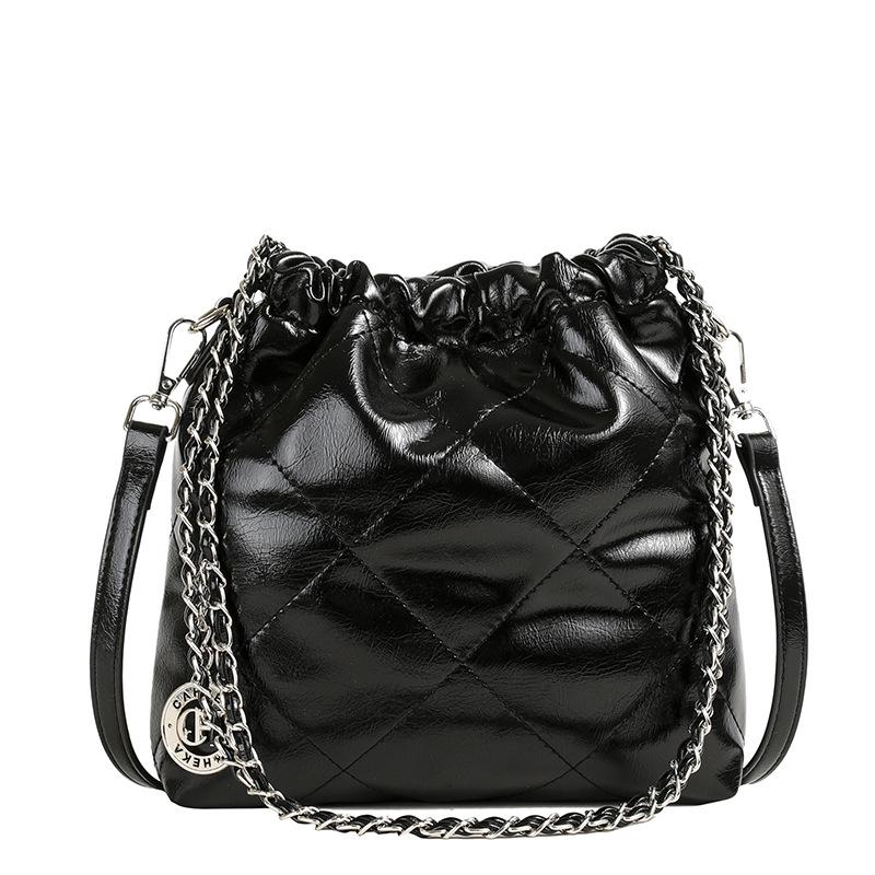 Популярная сумка-ведро женская новая летняя универсальная нишевая сумка-мессенджер на плечо с бриллиантовой цепочкой