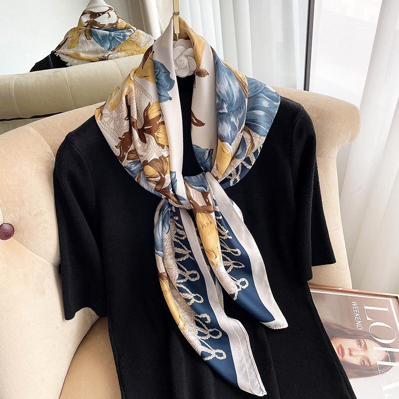 New Style of Literary and Artistic Prints for Women In Autumn and Winter Warm Scarf Neck Scarf Floral Gauze Scarf