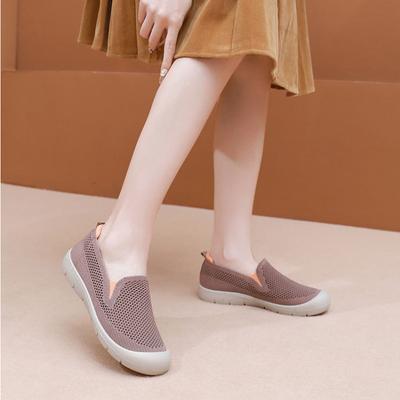 Модная повседневная обувь 2024 года, новые летние однотонные сетчатые дышащие неглубокие универсальные мягкие подошвы из вулканизированной женской обуви