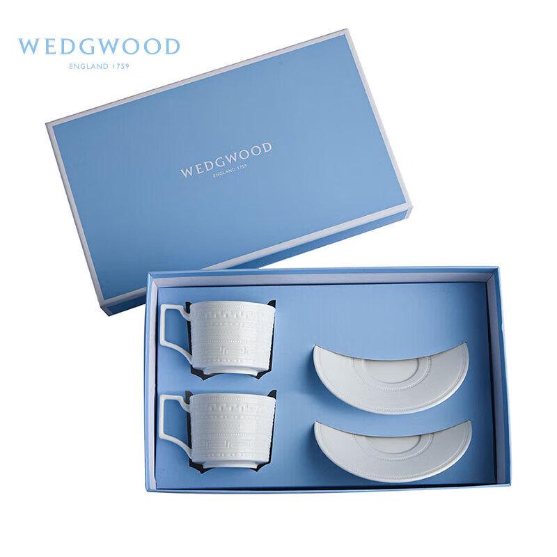 Wedgwood Итальянский рельефный чайный сервиз на 2 чашки и 2 блюдца