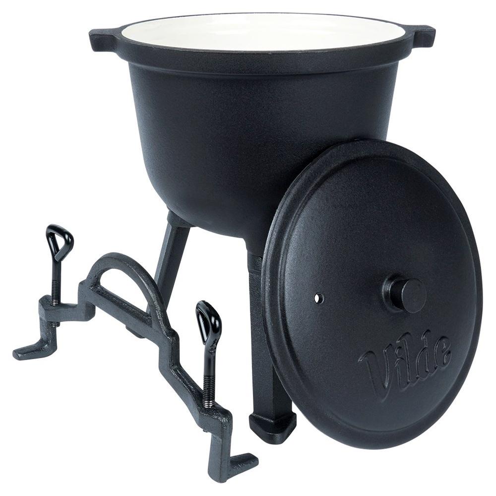 Enameled cast iron cauldron on legs with lid CAST LINE 4 l