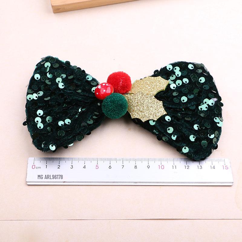 DIY Christmas Hair Clips: Antler, Sequin, and Bow Embellishments for Kids
