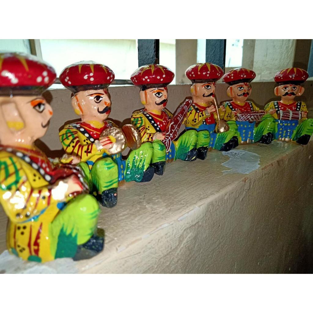 Rajasthani Ethnic Home Decor Handicrafts Items - Rajasthani 6 Piece Musician Bawla Set In Wood Hight 2"