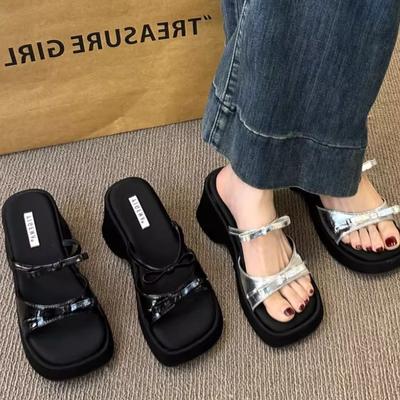 Лето 2025 новые туфли на высоком каблуке с юбками, красивые сандалии, туфельки феи, летние маффины на подошве, римские туфли, женские тапочки