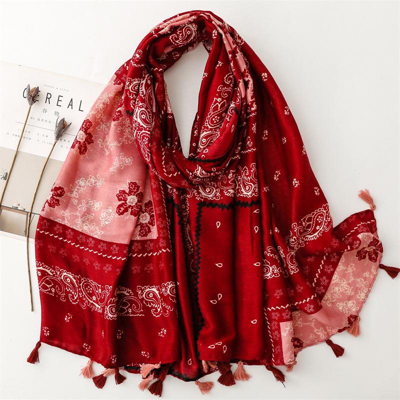 Unisex Autumn/Winter Scarf: Soft Cotton-Linen & Silk Feel, Paisley, Tassel Design - Ideal Travel Shawl.