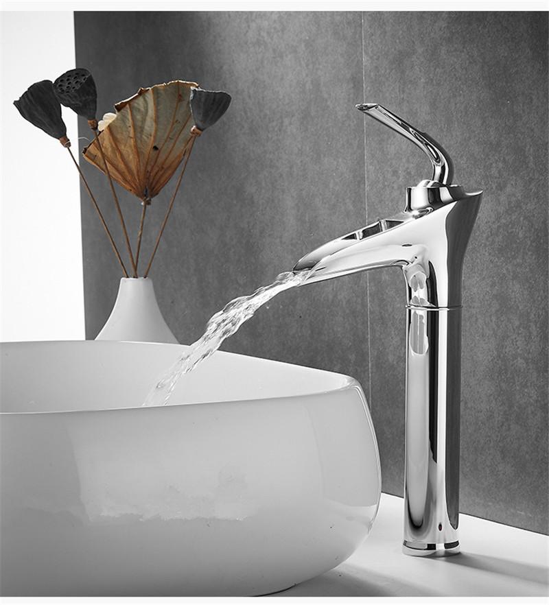 Brushed Gold Bathroom Faucet Brass Basin Faucet Sink Faucet Cold & Hot Water Mixer Sink Tap  Deck Mounted  Lavotory Faucet Tap
