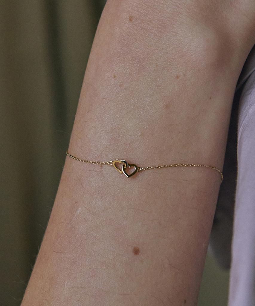 Akarki 14K Heart Bracelet