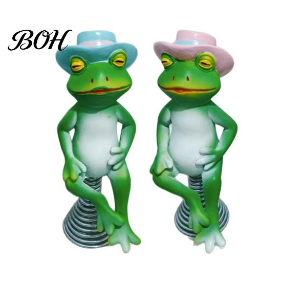 Miniature Balcony Decorations Frog Garden Statue, Spring Base Resin Figurine, Weatherproof Ornaments Figurine for Fence Patio Lawn Yard Outdoor Decor