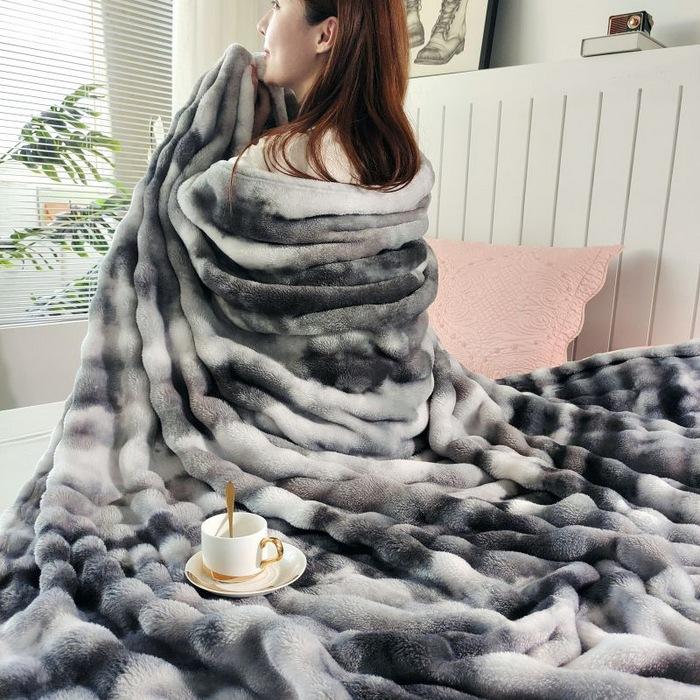 Soft Coral Fleece Blanket Nap Leisure Throw Blanket Air Conditioning Blanket Home Blanket Holiday Gift