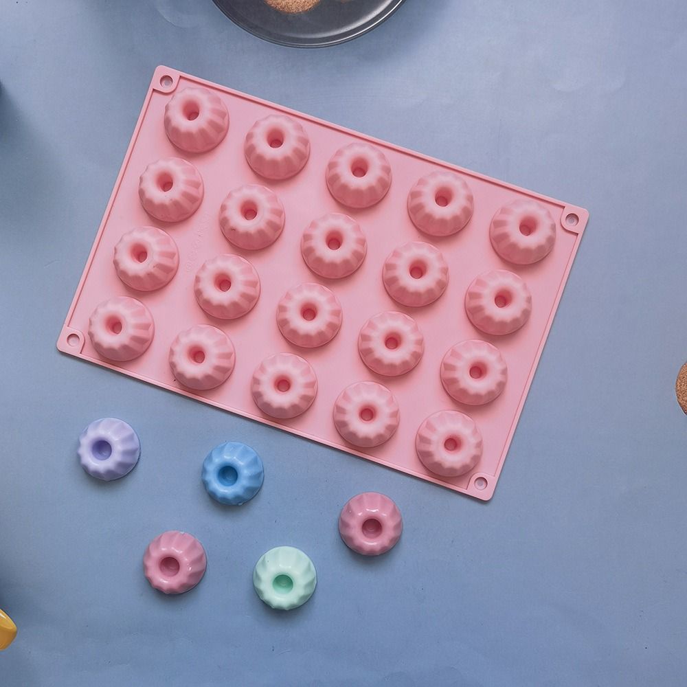 Flexible Cake Decorating Tool 20 Cavities 3D Swirl Gummy Silicone Mould  Kitchen Accessories