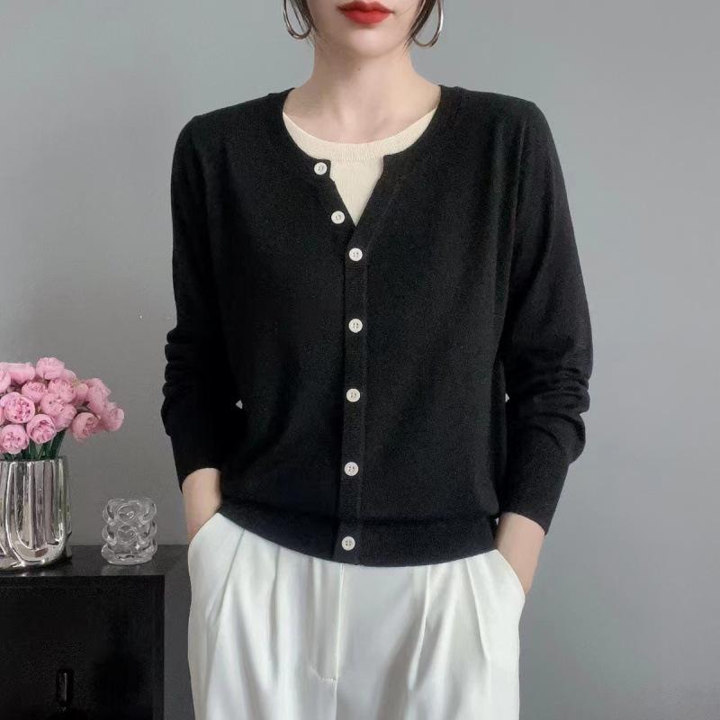 DAFIFY Women's Fashion Casual Fall Winter Solid Color Print Long Sleeve O-Neck Sweaters