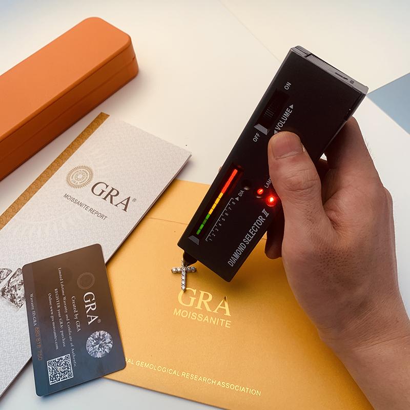 Ожерелье с подвеской в ​​форме креста из муассанита, оригинальное ожерелье из стерлингового серебра 925 пробы с покрытием из белого золота 18 карат, изысканное ожерелье для женщин