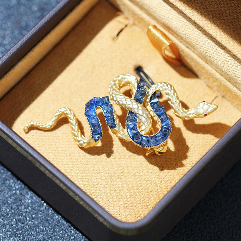 Броши в виде цветка-змеи Брошь в виде змеиной кости во французском стиле Изысканные и стильные аксессуары для одежды Сверкающая брошь высокого класса