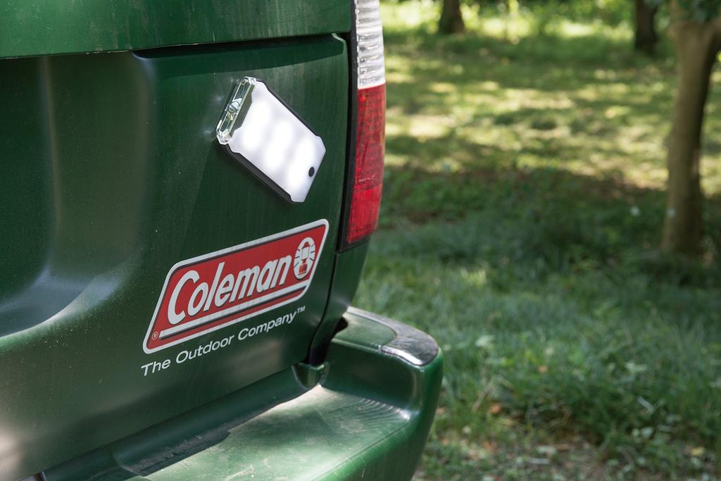 COLEMAN Многопанельный фонарь со светодиодом и USB-портом