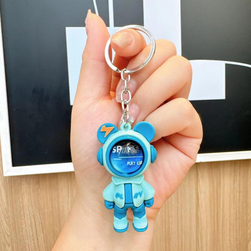 Брелок с изображением медведя-космонавта: Милый автомобильный аксессуар и подвеска для школьного ранца