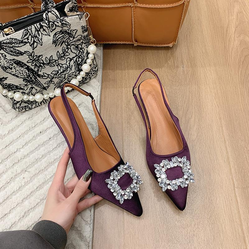 Летние женские сандалии с острым носком, неглубокие, телесно-розовые туфли с бриллиантами, на низком каблуке, с ремешками сзади, женские туфли для платья