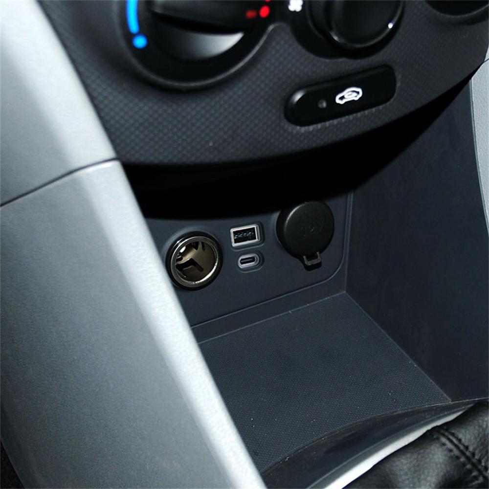 Car Charger Type-C+QC3.0 Fast Charging Socket Cover For Hyundai Verna 2010-2016